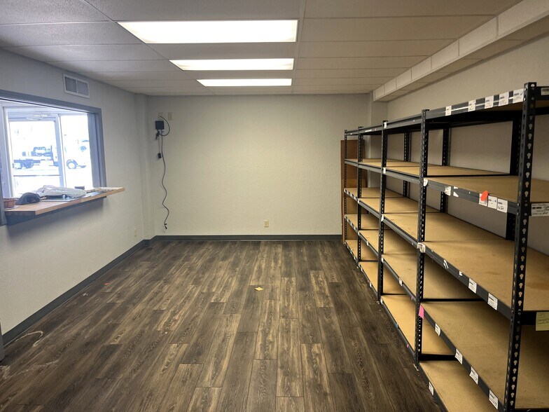 8175 E 46th St, Tulsa, OK à vendre - Photo du bâtiment - Image 3 de 11