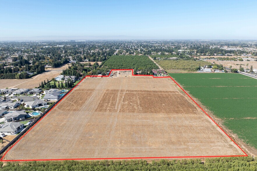 2880 N Quincy Rd, Turlock, CA à vendre - Photo du bâtiment - Image 2 de 6