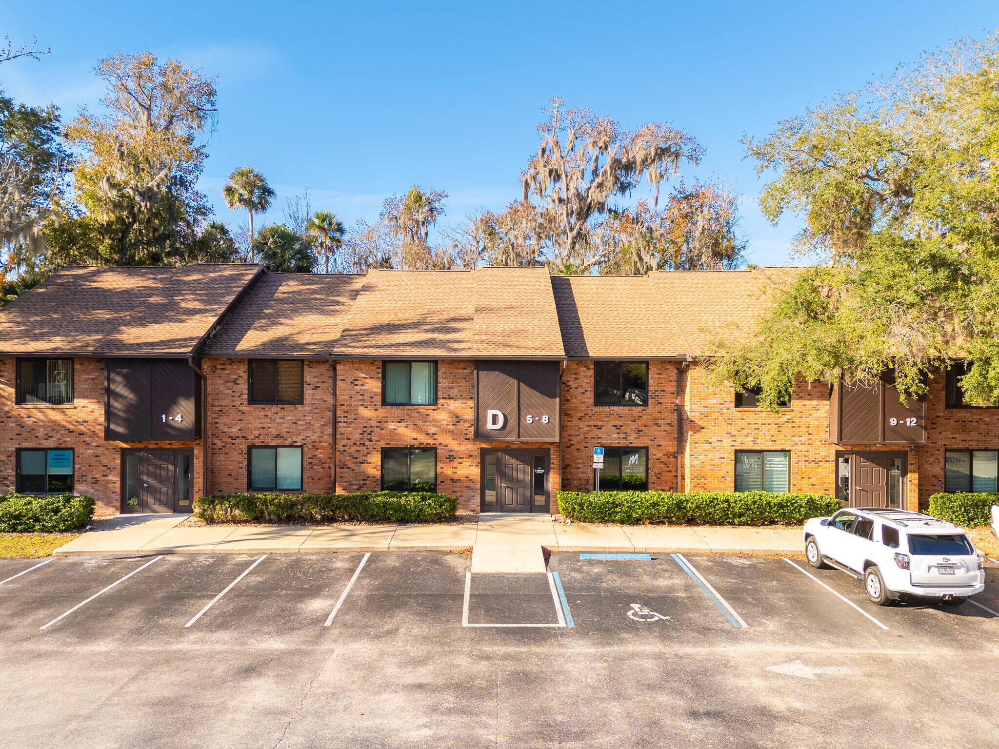 555 W Granada Blvd, Ormond Beach, FL à vendre Photo du bâtiment- Image 1 de 27