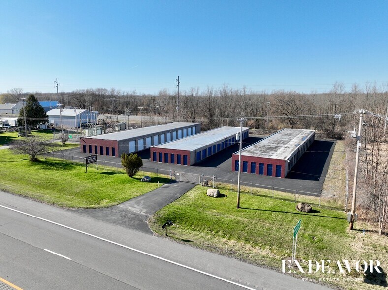 30 Thruway Park Dr, West Henrietta, NY à vendre - Photo du bâtiment - Image 2 de 2