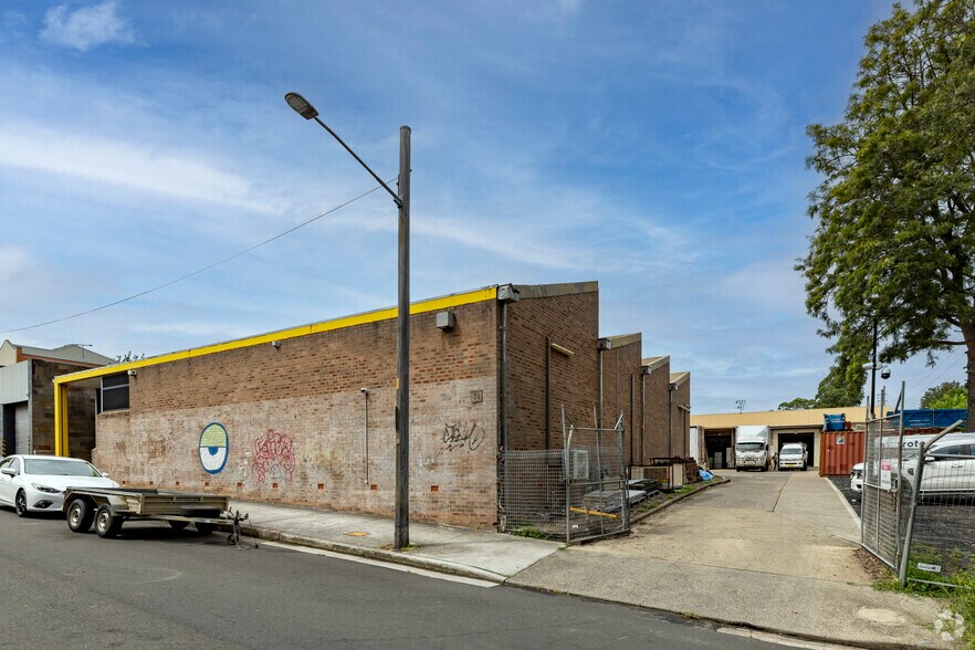 245 Marion St, Leichhardt à louer - Photo du bâtiment - Image 3 de 5