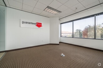 2603 Augusta Dr, Houston, TX à louer Photo intérieure- Image 2 de 7