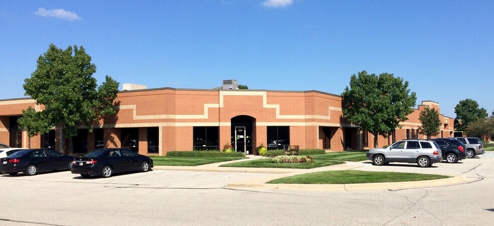 5604-5778 W 74th St, Indianapolis, IN à louer - Photo du bâtiment - Image 3 de 3