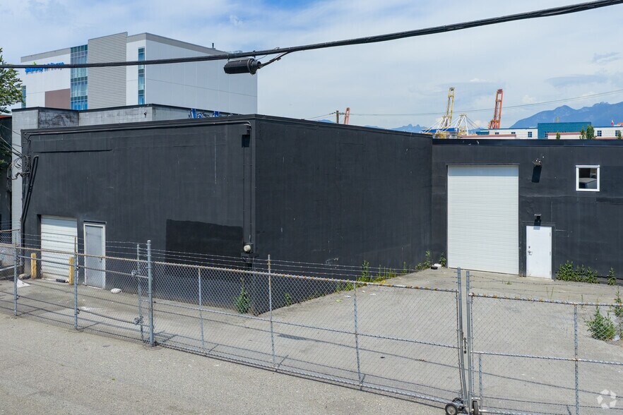 1696 Franklin St, Vancouver, BC for sale - Building Photo - Image 2 of 3