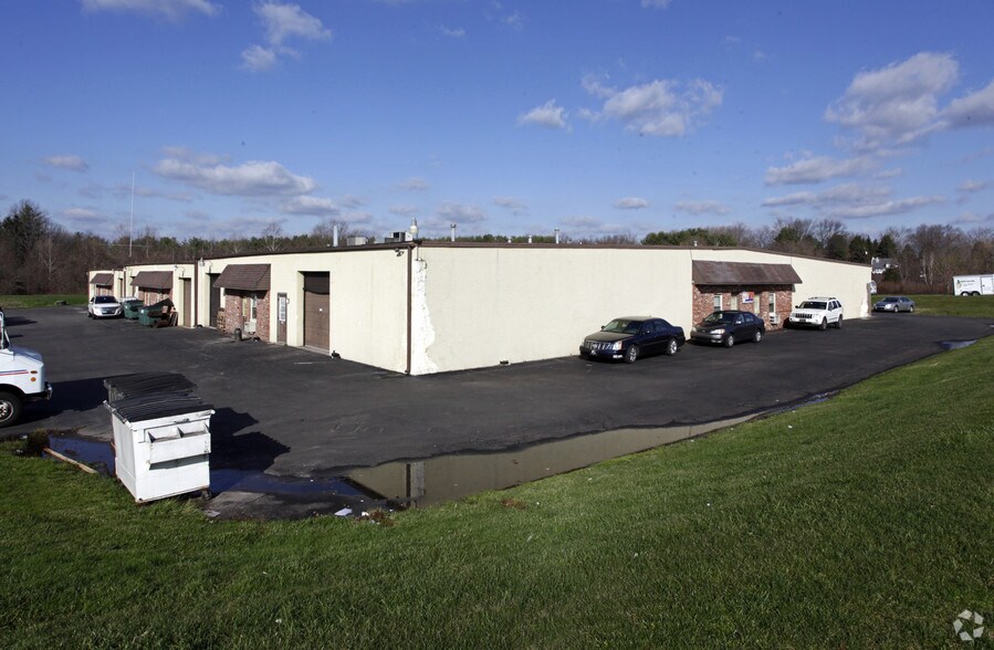 1808 Mearns Rd, Warminster Township, PA à louer - Photo du bâtiment - Image 2 de 11