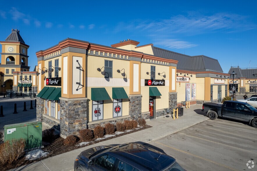 163 Quarry Park Blvd SE, Calgary, AB à louer - Photo principale - Image 2 de 5