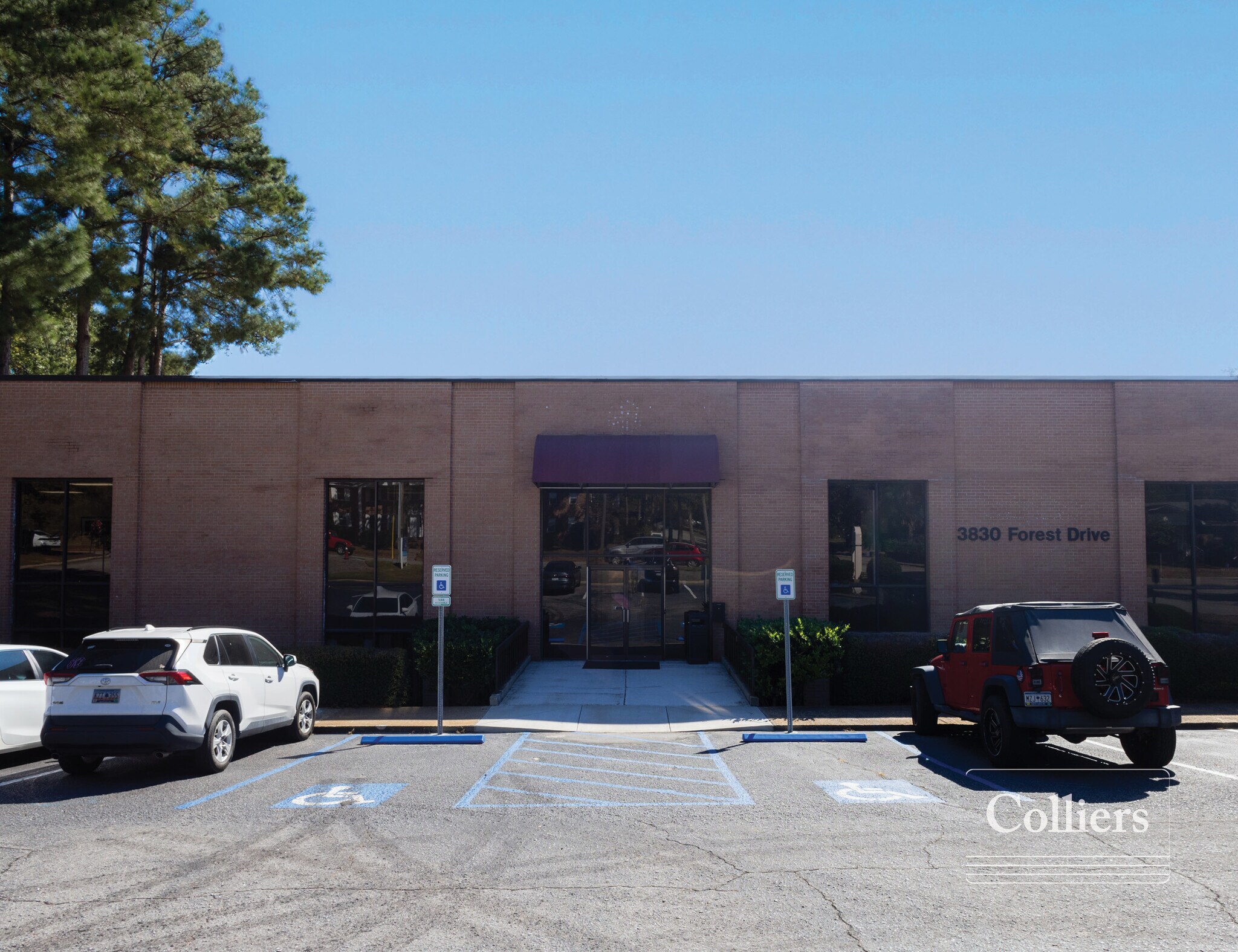 3830 Forest Dr, Columbia, SC à louer Photo du bâtiment- Image 1 de 8