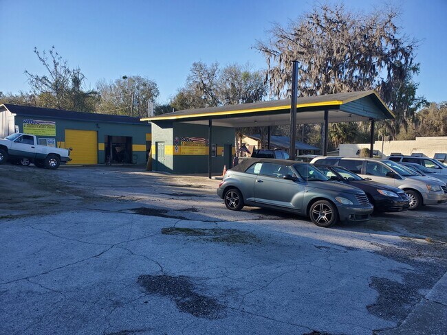 More details for 20700 9th St, McIntosh, FL - Retail for Sale