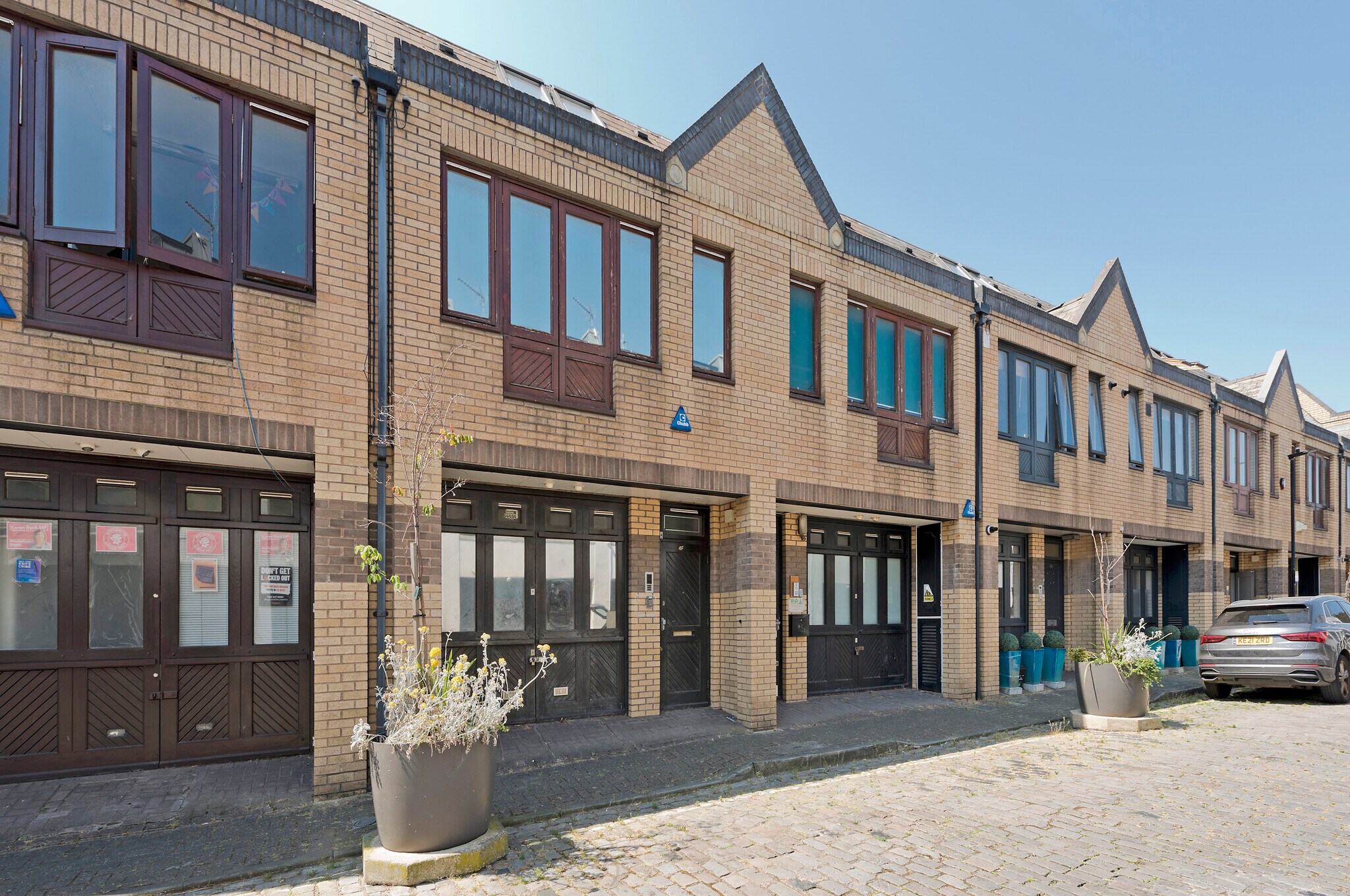 4F Shirland Mews, Londres à louer Photo du bâtiment- Image 1 de 10