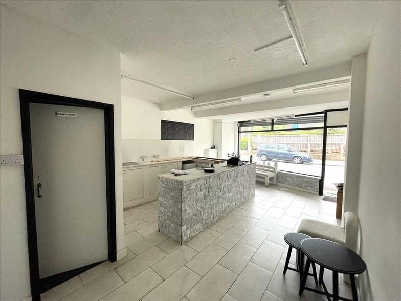 4-10 Collum Ln, Scunthorpe for lease - Building Photo - Image 3 of 5