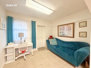 3600 broadway, West Palm Beach, FL for lease Interior Photo- Image 2 of 2