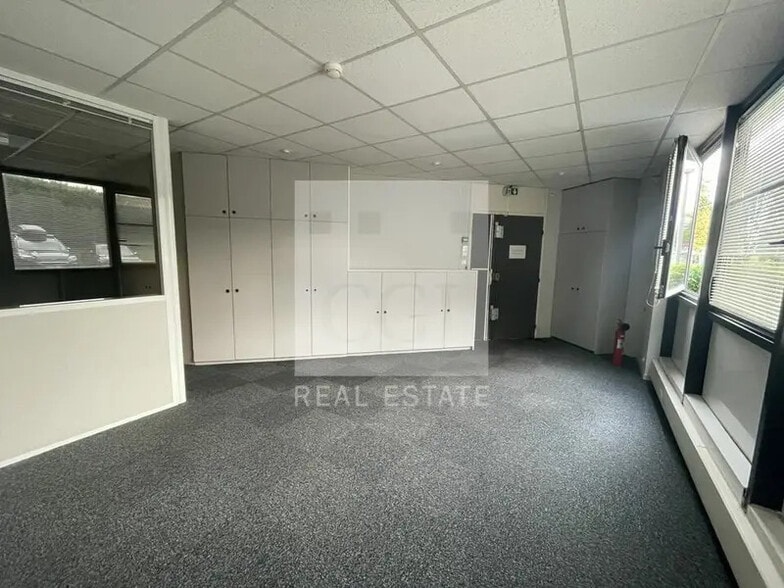 Office in Seyssinet-Pariset for sale - Interior Photo - Image 1 of 4