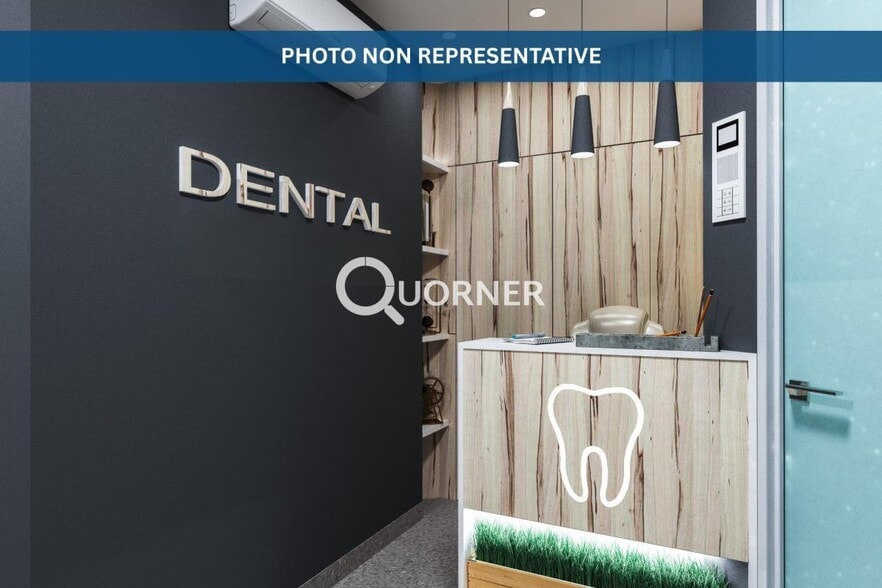 Retail in for sale - Interior Photo - Image 2 of 4