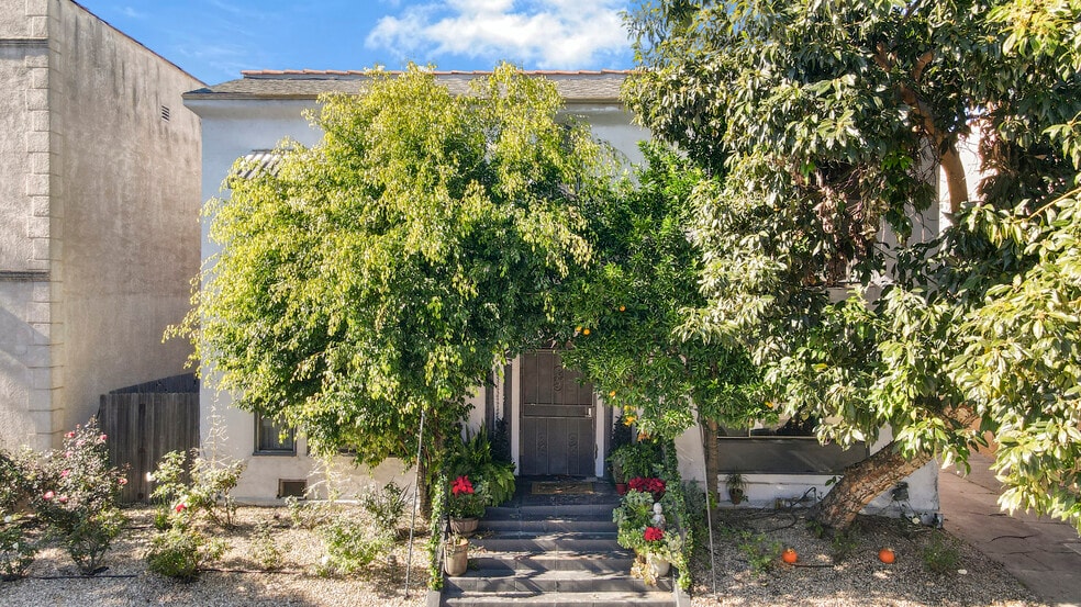 321 N Sierra Bonita Ave, Los Angeles, CA for sale - Building Photo - Image 2 of 13