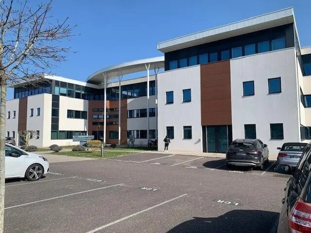 Bureau dans Dijon à louer - Photo du bâtiment - Image 1 de 8