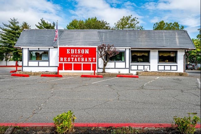 1900 Oak Tree Rd, Edison, NJ à louer - Photo du bâtiment - Image 3 de 32