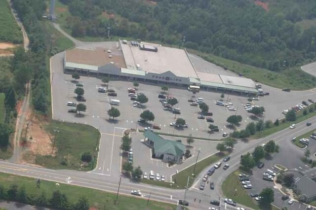 Plus de détails pour 13374 Booker T Washington Hwy, Moneta, VA - Commerce de détail à louer