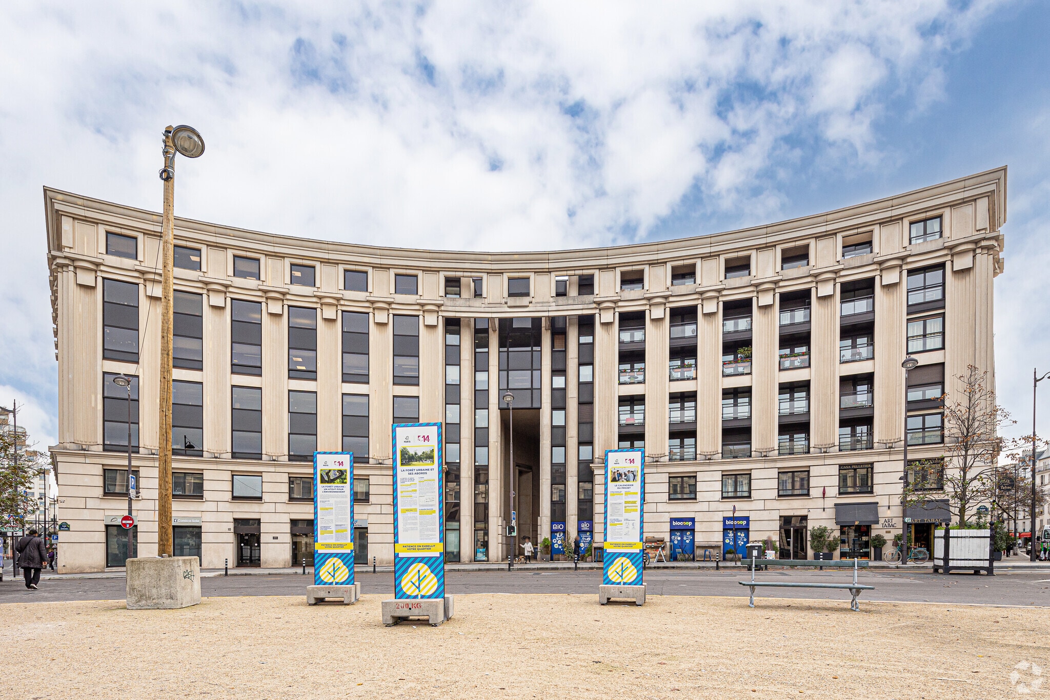 10 Place De Catalogne, Paris à louer Photo principale- Image 1 de 5
