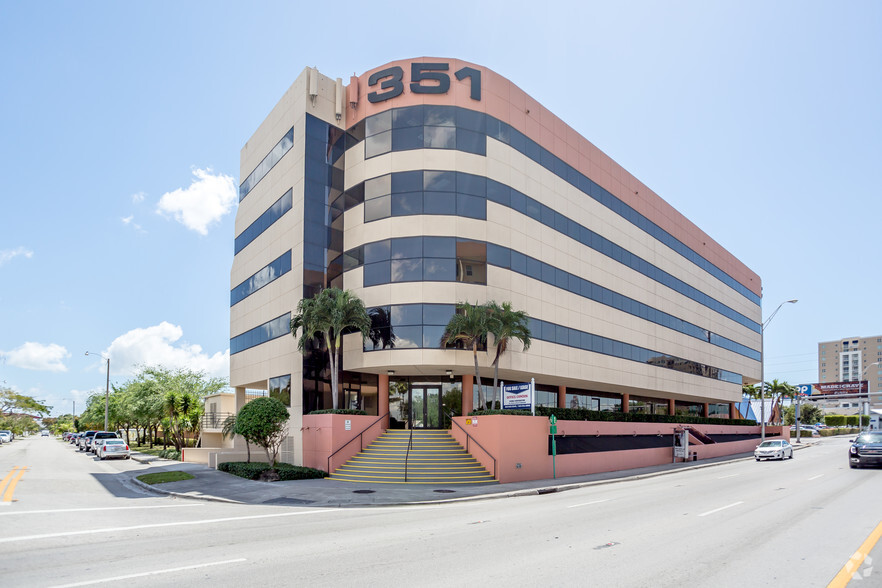 351 NW Le Jeune Rd, Miami, FL for sale - Building Photo - Image 1 of 1