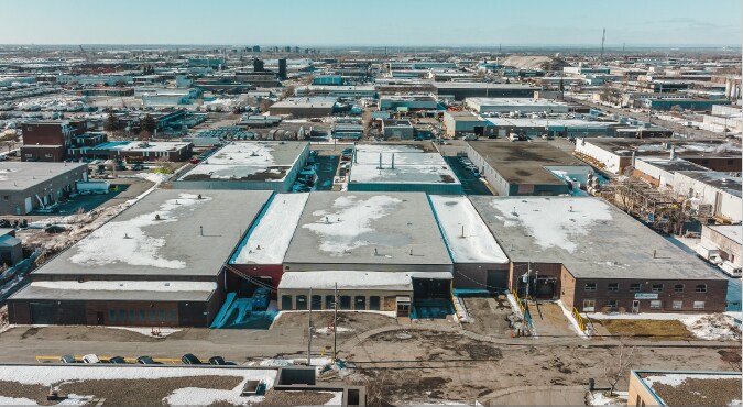 8301 Pl De Lorraine, Anjou, QC à vendre Photo du bâtiment- Image 1 de 1