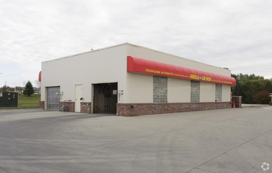 16550 Harrison St, Omaha, NE à vendre - Photo du bâtiment - Image 2 de 2