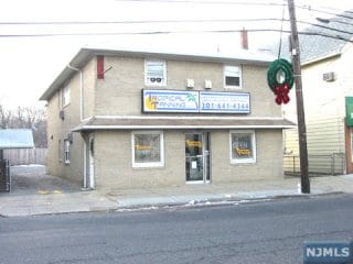 209 Washington Ave, Little Ferry, NJ à louer - Photo principale - Image 2 de 2