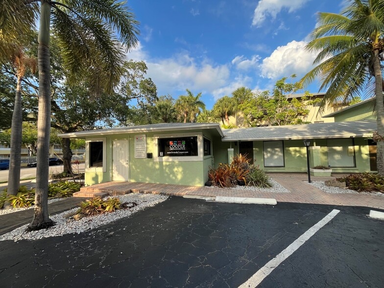 1500 E Broward Blvd, Fort Lauderdale, FL for sale - Building Photo - Image 2 of 7
