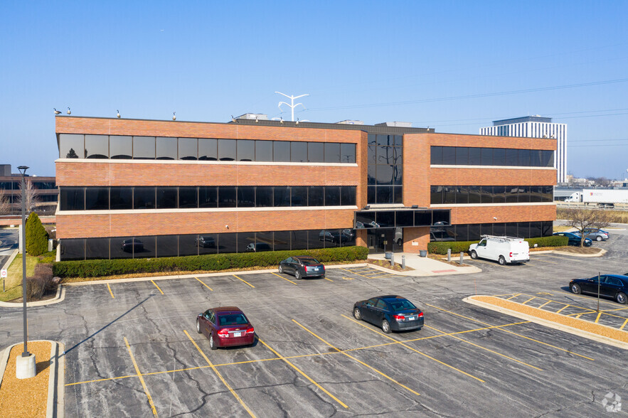 1110 Jorie Blvd, Oak Brook, IL for lease - Building Photo - Image 1 of 12