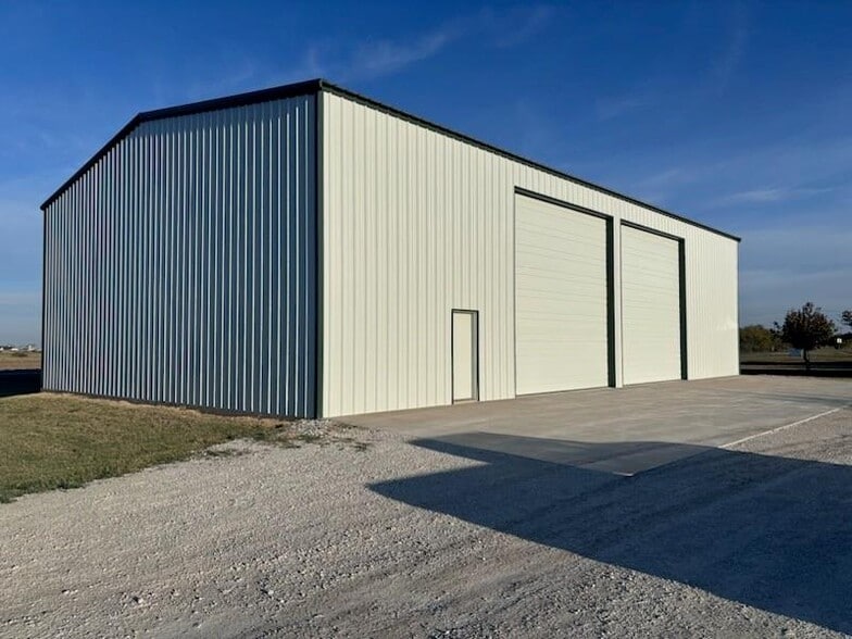 193 FM 308, Mount Calm, TX à vendre - Photo du bâtiment - Image 3 de 4