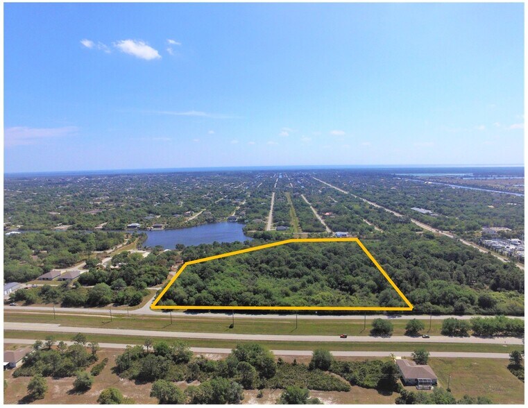 10200 Winborough Dr, Port Charlotte, FL à vendre - Aérien - Image 2 de 7