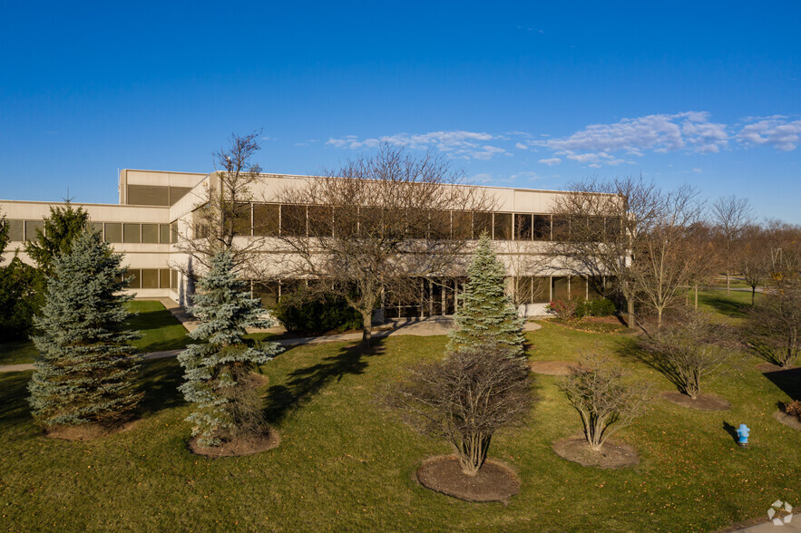 2601 Navistar Dr, Lisle, IL à vendre - Photo principale - Image 1 de 1