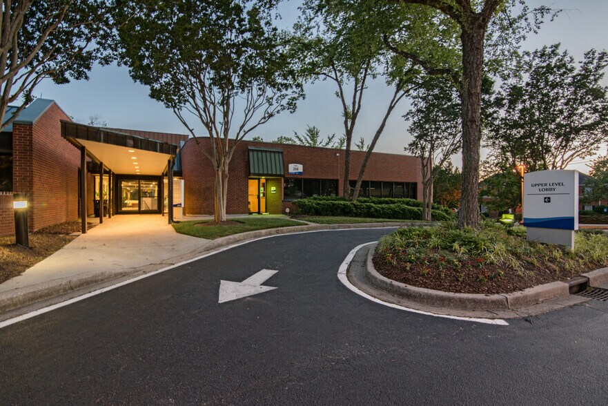 10 Enterprise Blvd, Greenville, SC à louer - Photo du bâtiment - Image 3 de 5