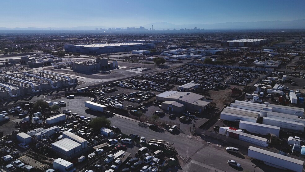 2635 Bledsoe Ln, Las Vegas, NV for lease - Building Photo - Image 3 of 5
