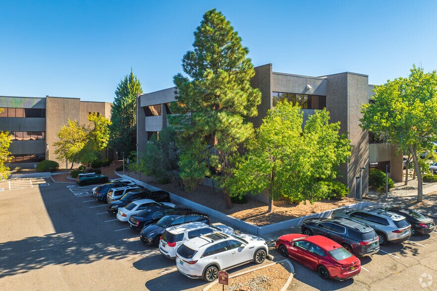 2340 Alamo Ave SE, Albuquerque, NM à louer - Photo du bâtiment - Image 2 de 22