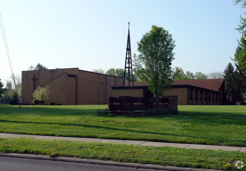 4727 W Sylvania Ave, Toledo, OH for sale - Building Photo - Image 2 of 3