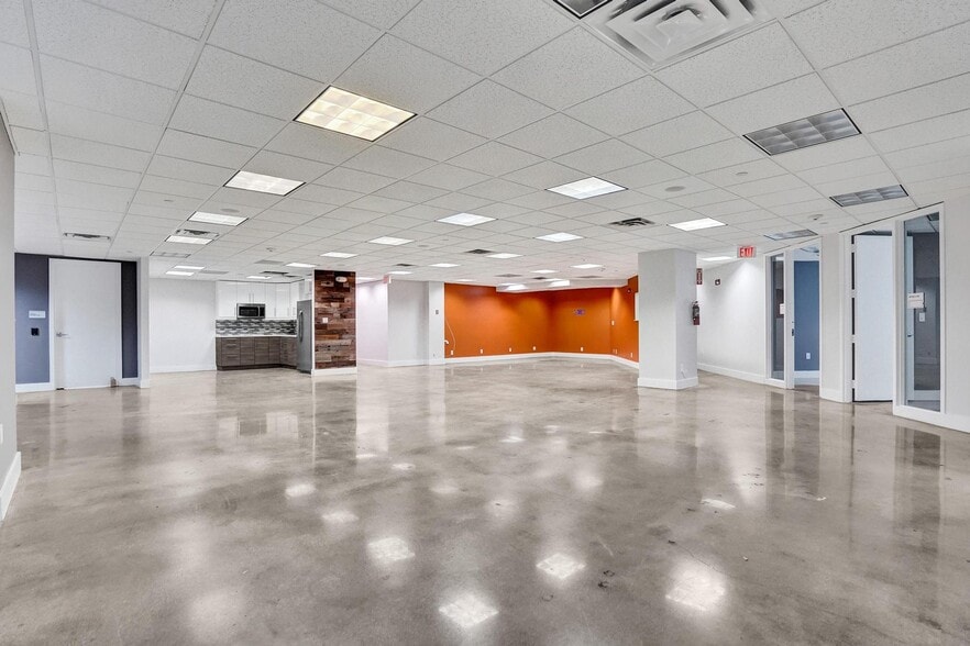 200 S Andrews Ave, Fort Lauderdale, FL à vendre - Photo du bâtiment - Image 2 de 134