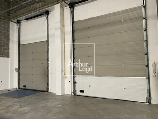 Plus de détails pour Bureau, Local d'activités à louer