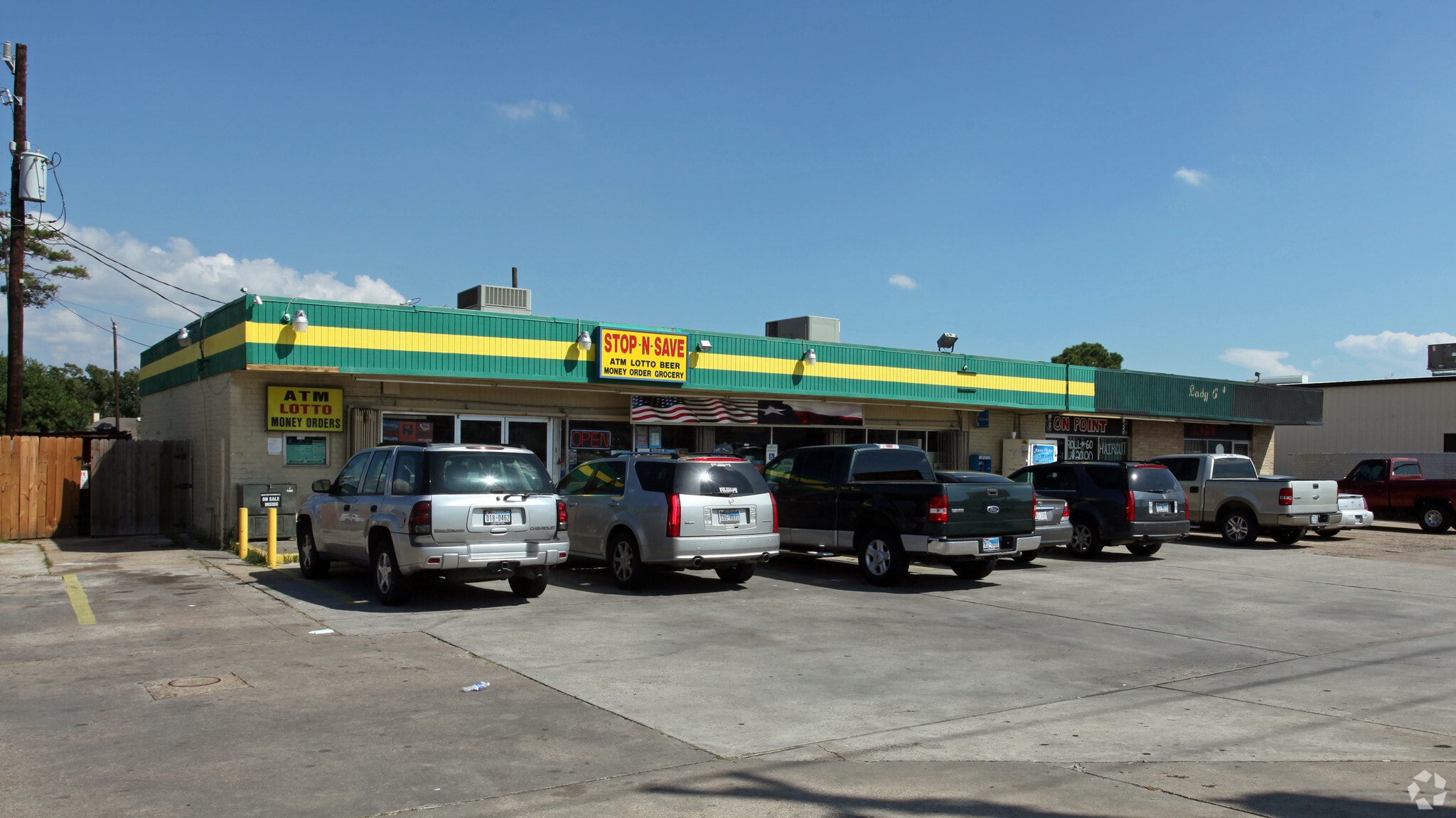 14710 Sterling Green Blvd, Houston, TX for lease Primary Photo- Image 1 of 3