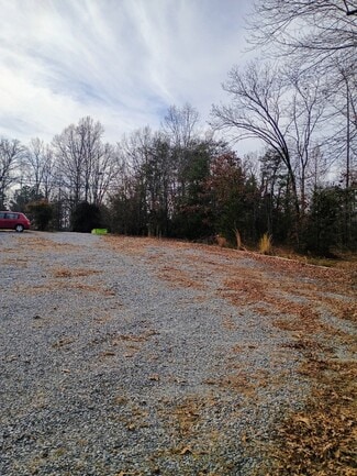 Plus de détails pour 308 Chimney Rock Rd, Rutherfordton, NC - Terrain à vendre