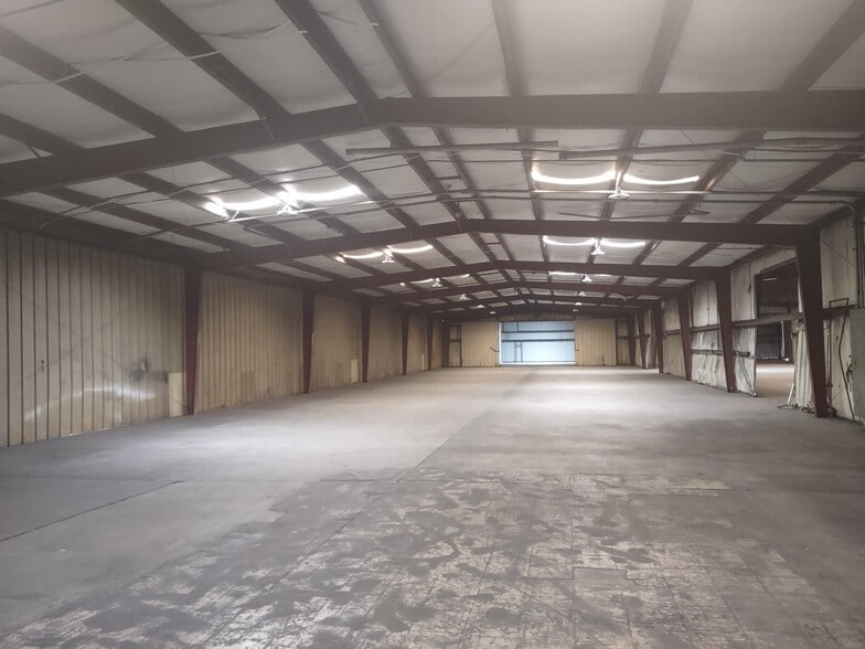 8355 Grace Rd, Macon-Bibb, GA for lease - Interior Photo - Image 2 of 8