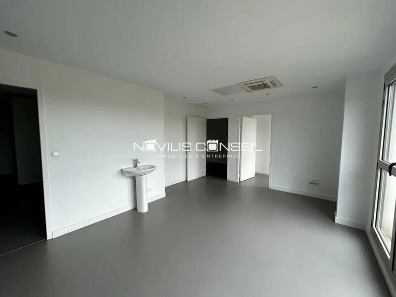 Bureau dans Tournefeuille à louer - Photo intérieure - Image 2 de 8