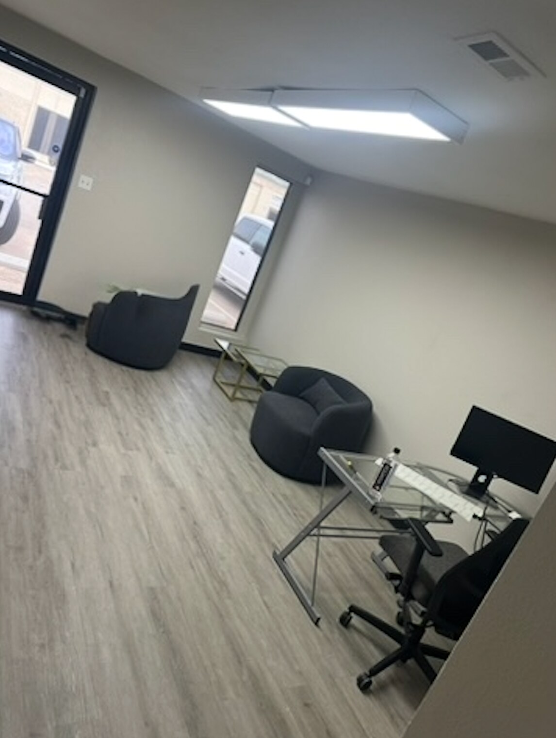 5214 Burleson Rd, Austin, TX à louer Photo intérieure- Image 1 de 5