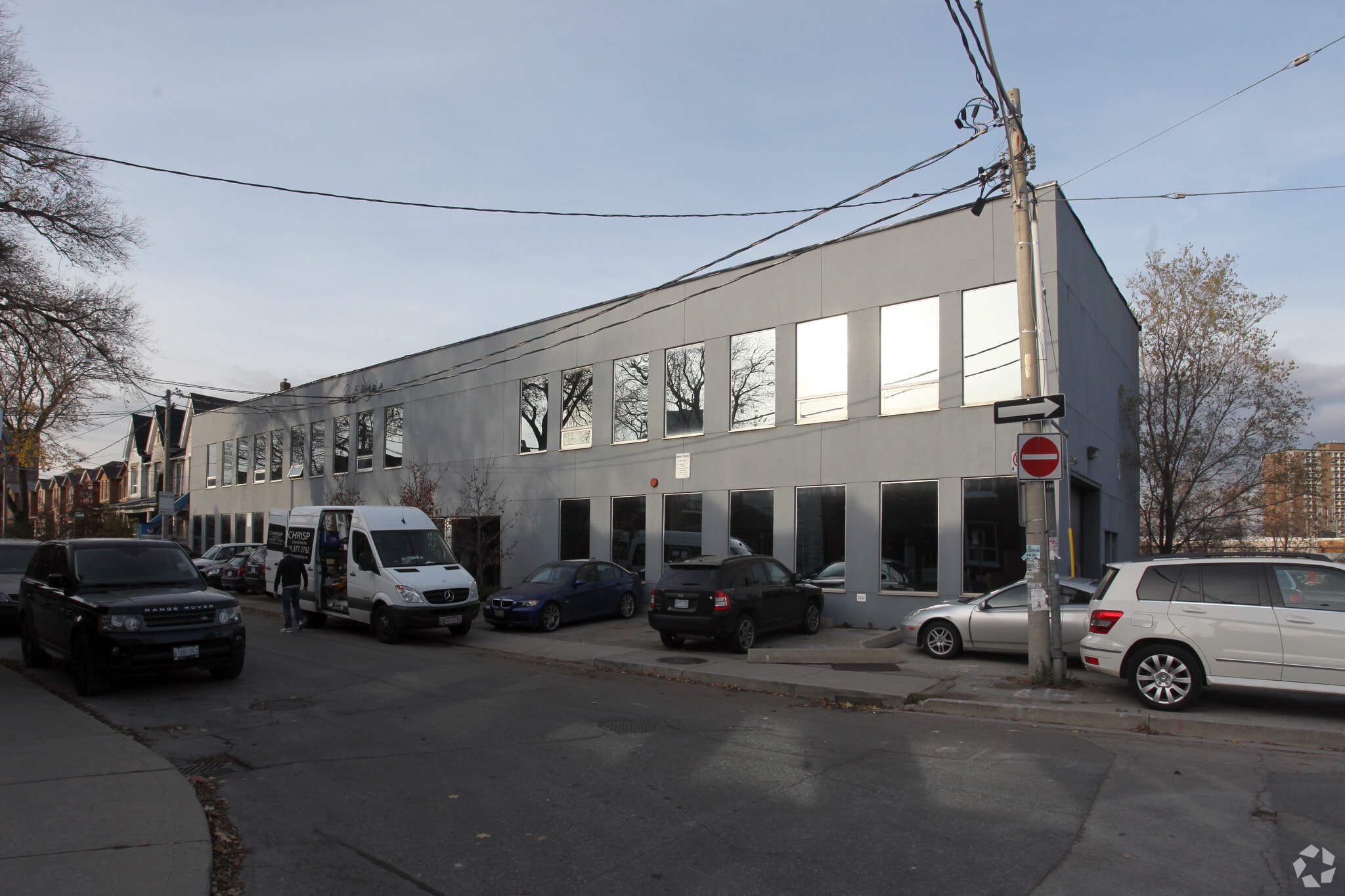 18 Hook Ave, Toronto, ON for lease Primary Photo- Image 1 of 6
