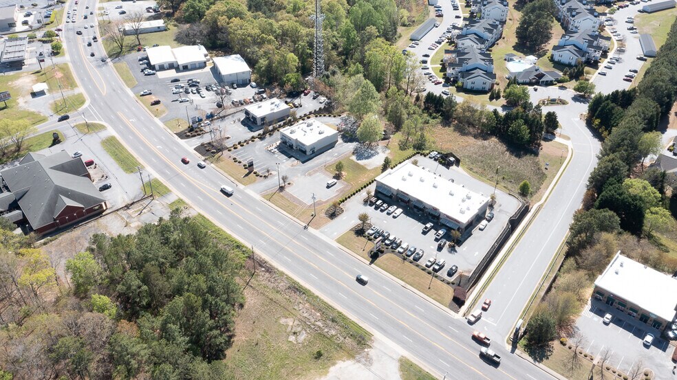 329 Shadow Creek Ln, Anderson, SC for sale - Building Photo - Image 3 of 8