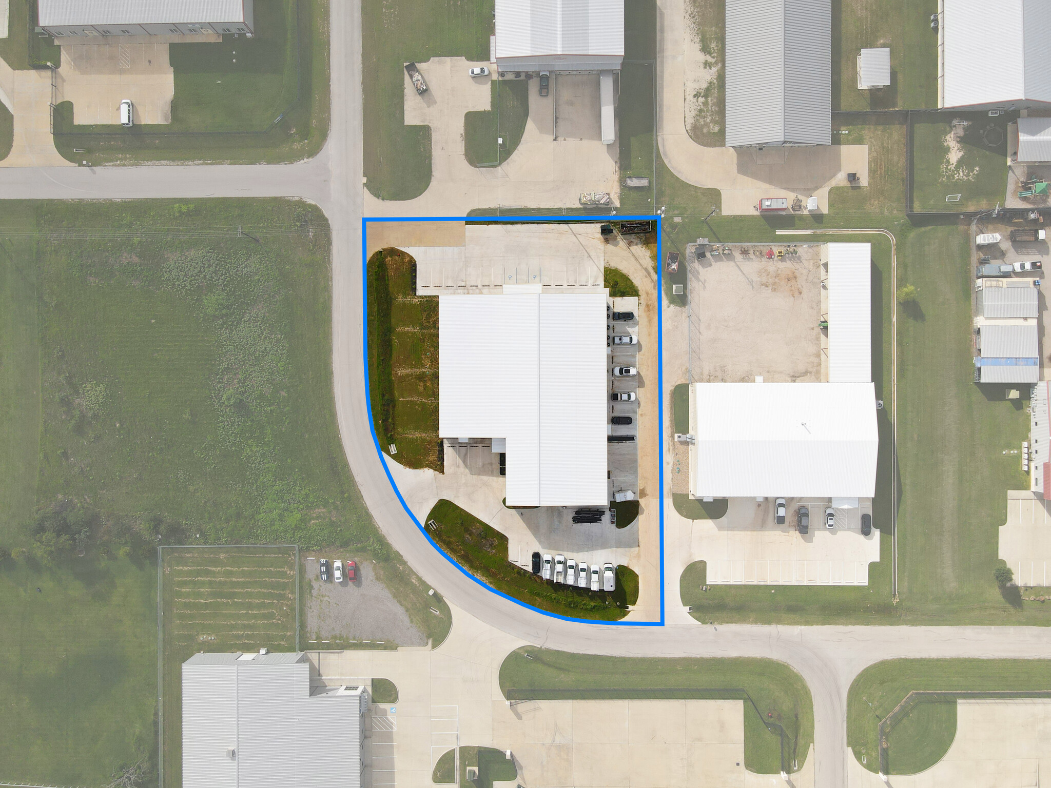 5998 Imperial Loop, College Station, TX for sale Primary Photo- Image 1 of 23