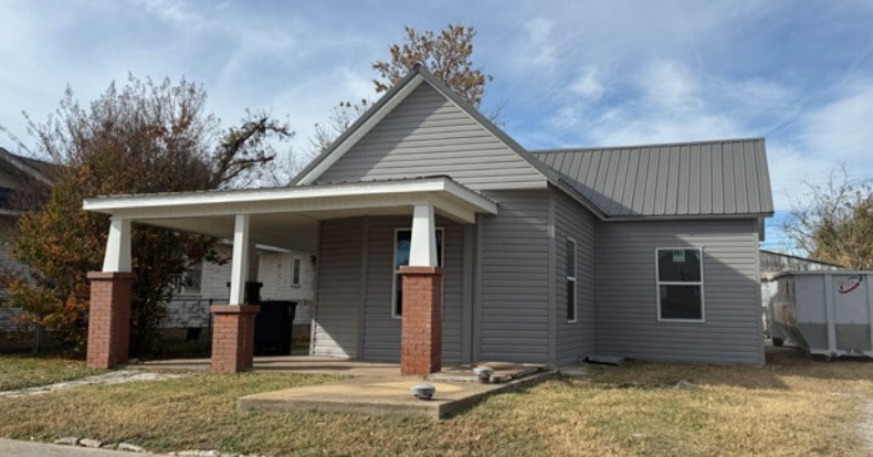 932 N Louisa Ave, Shawnee, OK for sale Primary Photo- Image 1 of 2