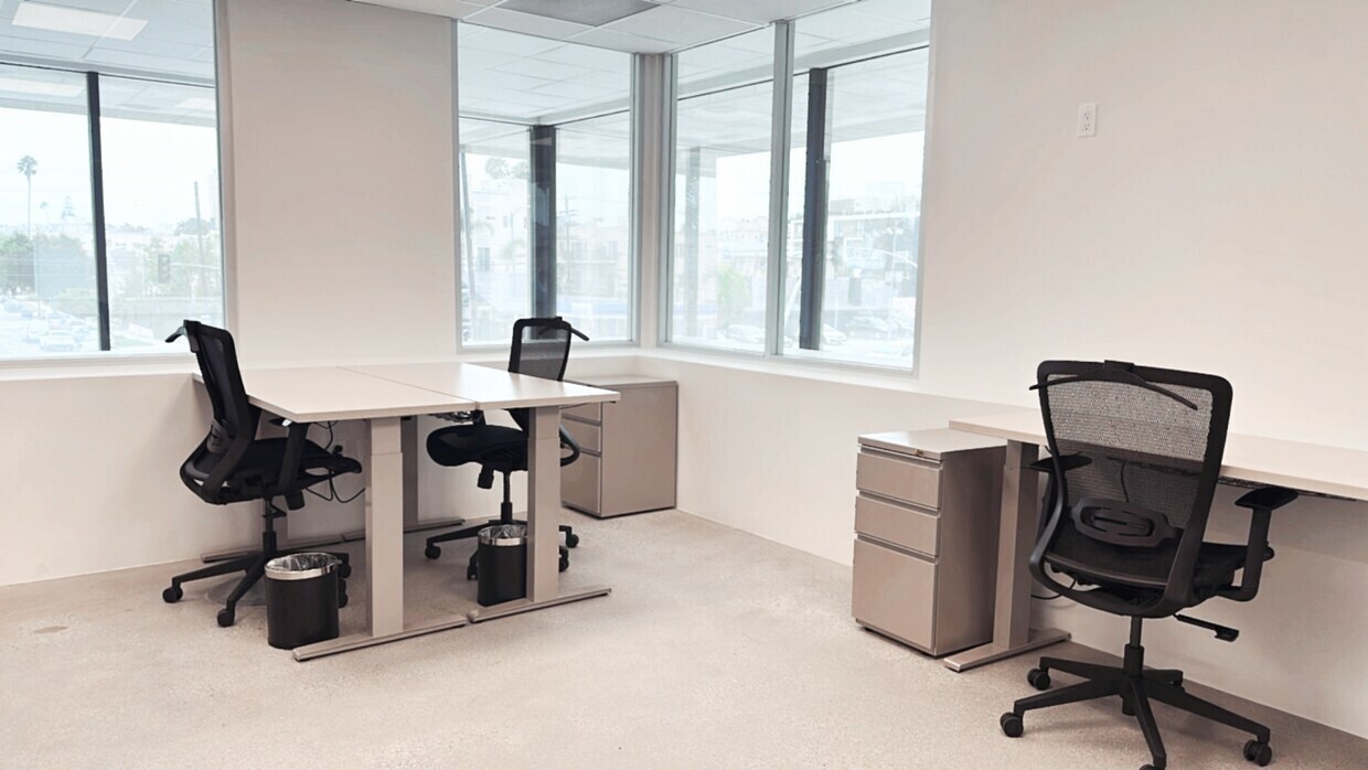 1180 S Beverly Dr, Los Angeles, CA à louer Photo intérieure- Image 1 de 1