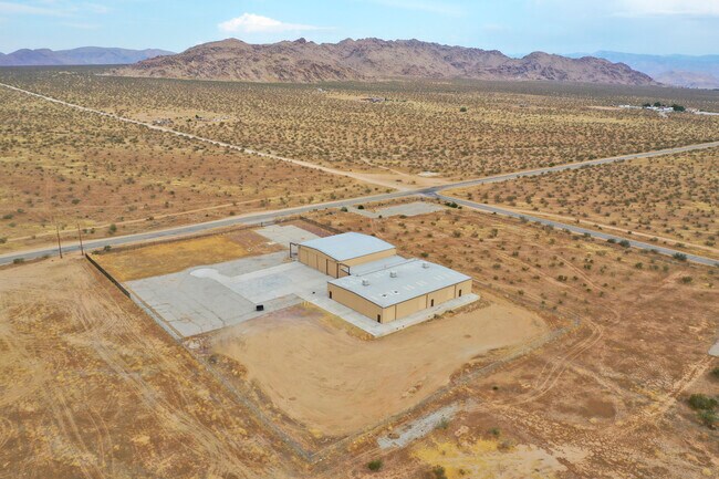 Plus de détails pour 19378 Central Rd, Apple Valley, CA - Industriel à vendre