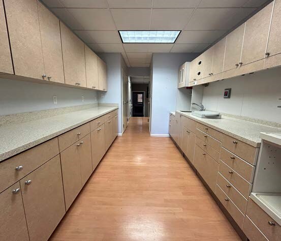 900 Gardens Blvd, Charlottesville, VA à vendre - Photo intérieure - Image 2 de 11