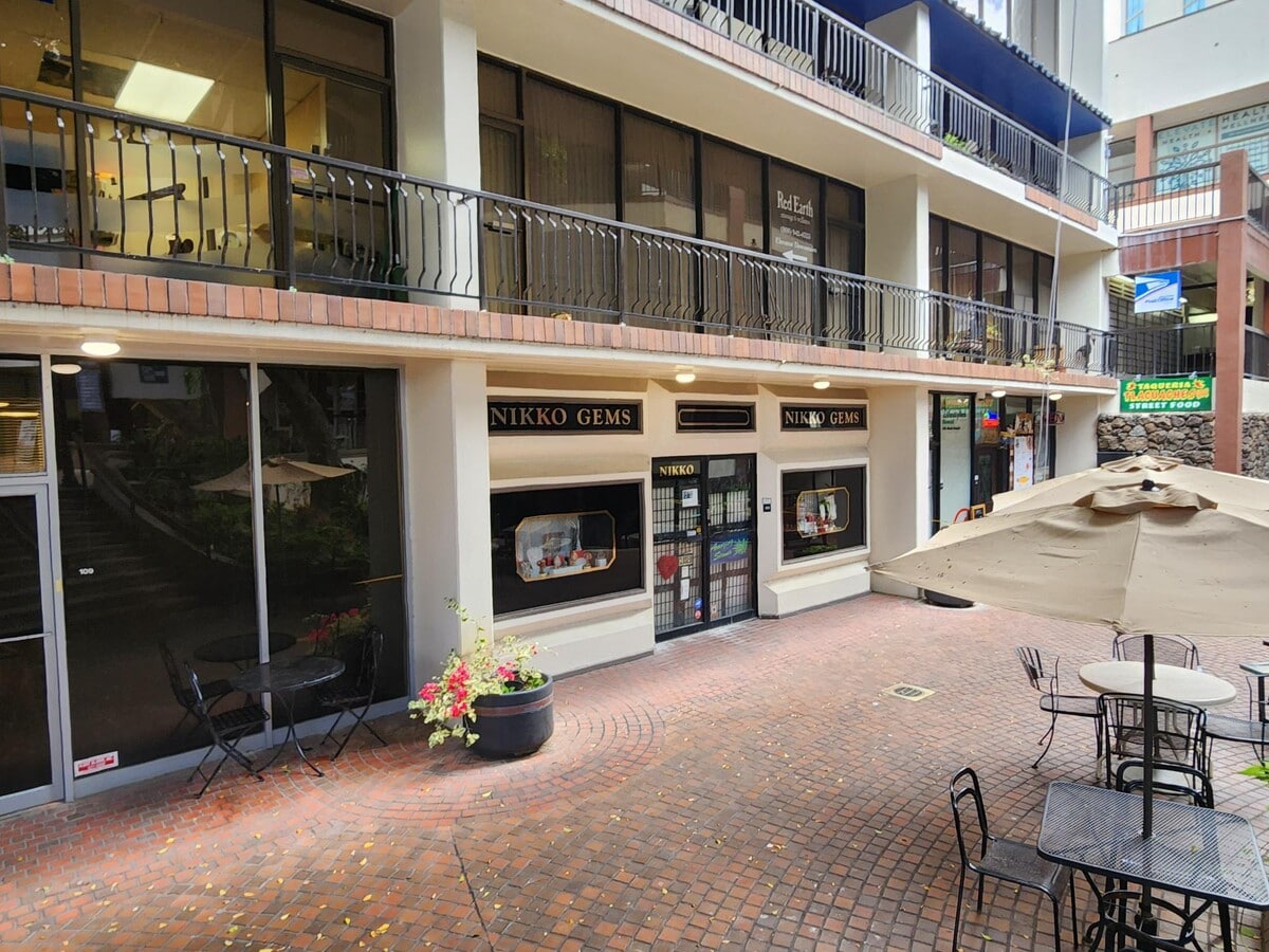438-444 Hobron Ln, Honolulu, HI 96815 - Unité 111 - - Photo intérieure - Image 2 of 3